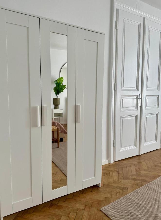 Apartment Designer Near Main Station Wien